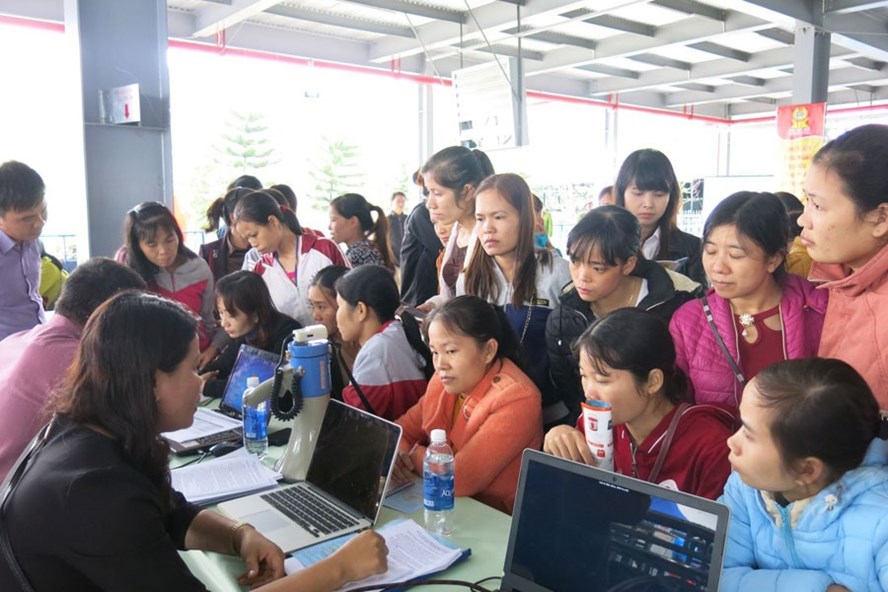 CĐ Khu kinh tế Nghi Sơn và các KCN Thanh Hoá: Về tận cơ sở chăm lo cho người lao động