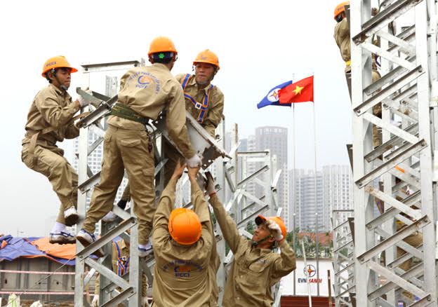 Điện ở huyện “trăm nghề”