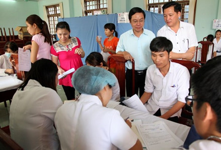 Khám sức khỏe miễn phí cho gần 1.000 công nhân lao động