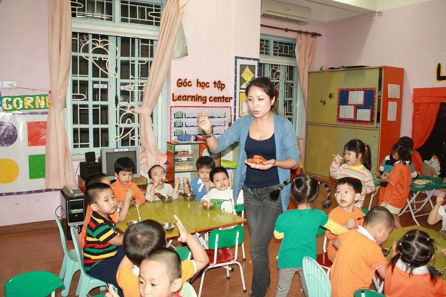 Chính sách nào để cải thiện đời sống cho giáo viên mầm non?