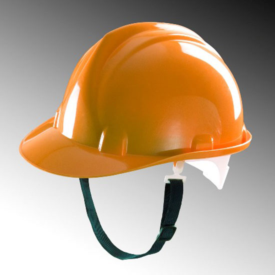 Chưa có cơ sở để sử dụng mũ bảo hộ lao động thay thế mũ bảo hiểm