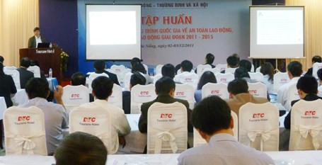 An toàn lao động: Đừng nhận tiền rồi chỉ hô hào